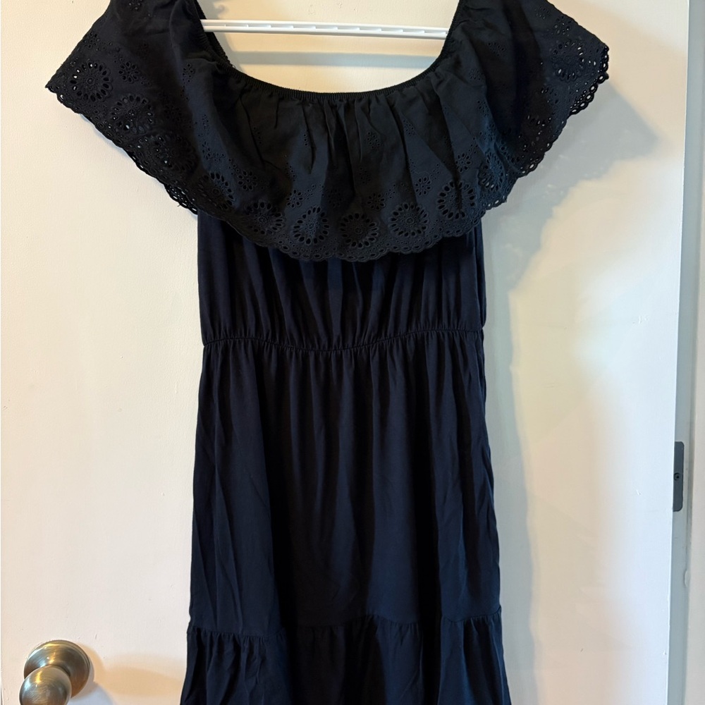 Alya Black Off-Shoulder Dress
